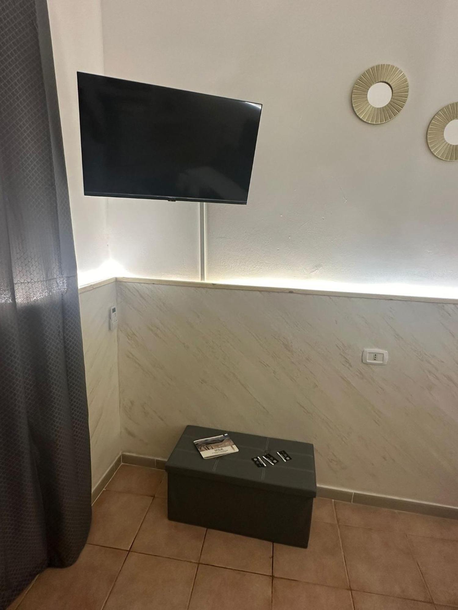 Appartamento House Luroke Aeroporto di Catania Fontana Rossa Esterno foto